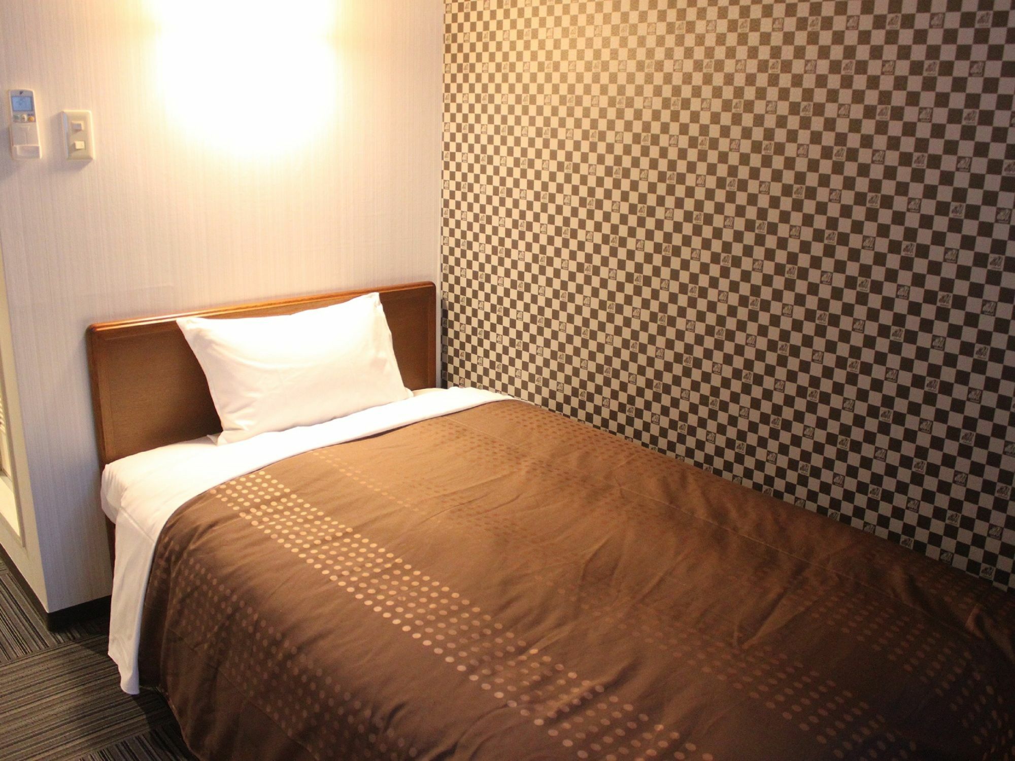 Hotel Livemax Budget Tokyo Hamura Ekimae Exterior photo